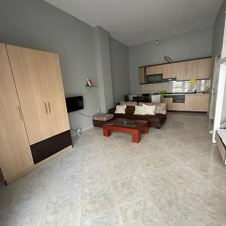 Resident Relax Lungomare 公寓 Vlorë